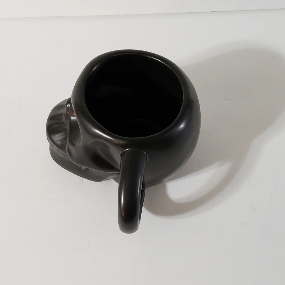 Hyde and Eek Skull Mug Halloween